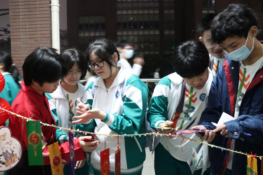 部分游戏摊位 (2)_副本.jpg 部分游戏摊位 (2)_副本.jpg